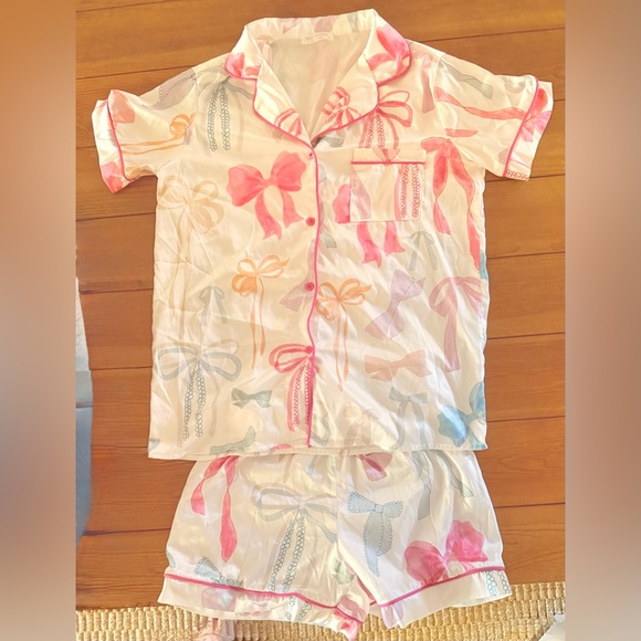 Sheshow Other - Women’s Sheshow Pajamas with Pink and Blue Bow Design